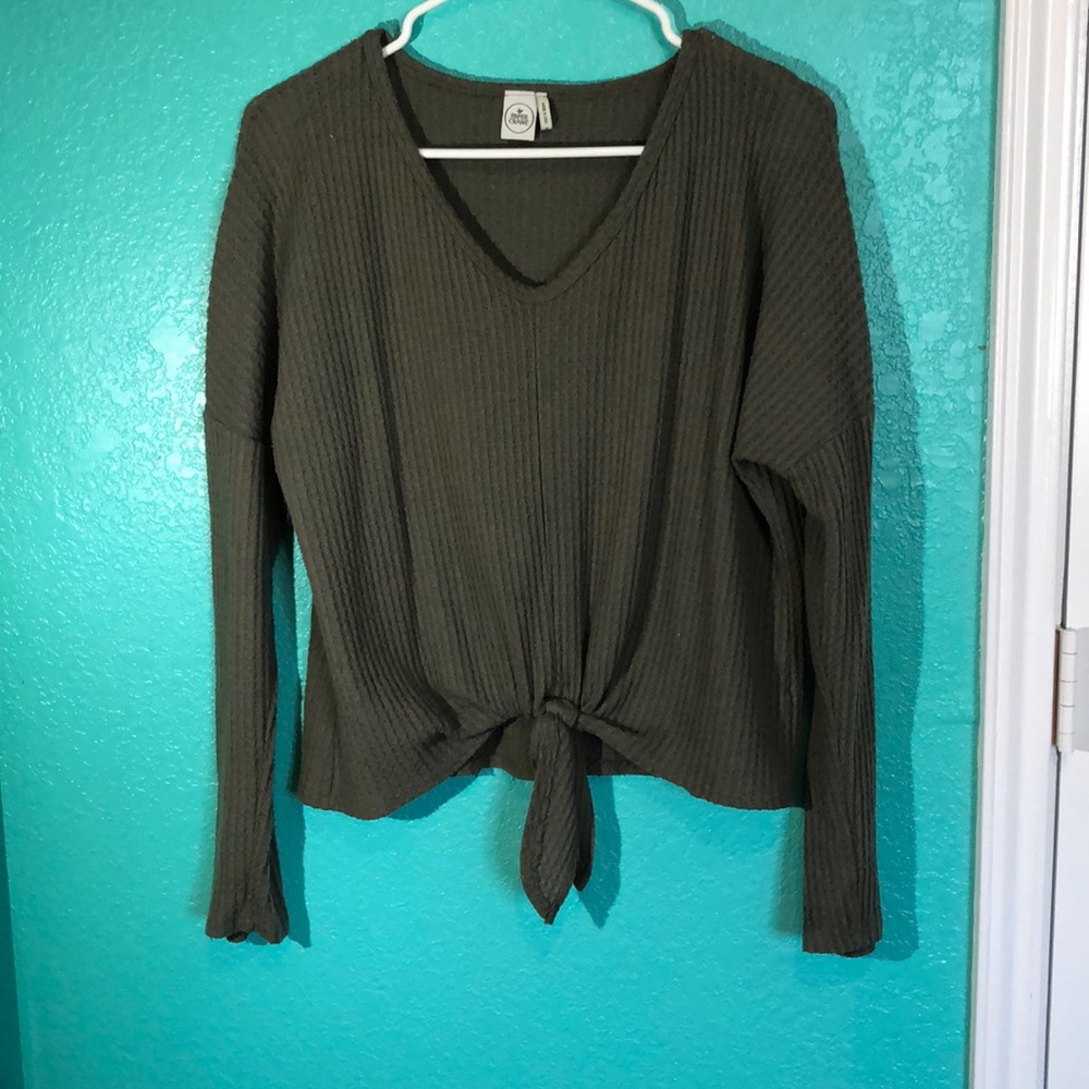blouse sweater